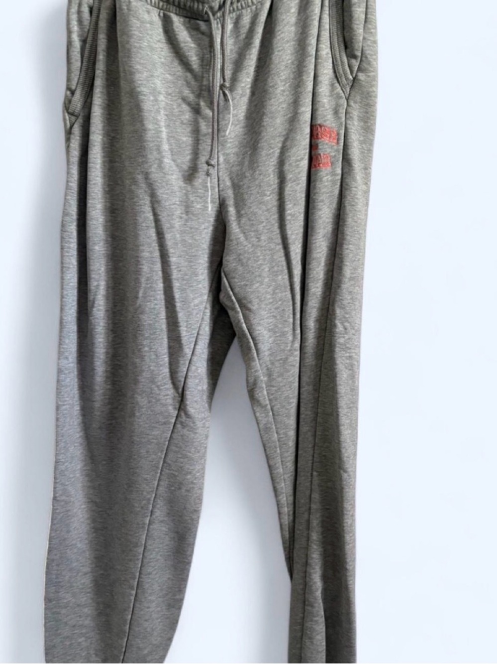 Converse Men's Heather Gray Jogger Sweatpants with Subtle Logo